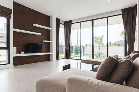 Villa in Hua Hin, Thailand 3 bedrooms № 168503 - photo 7
