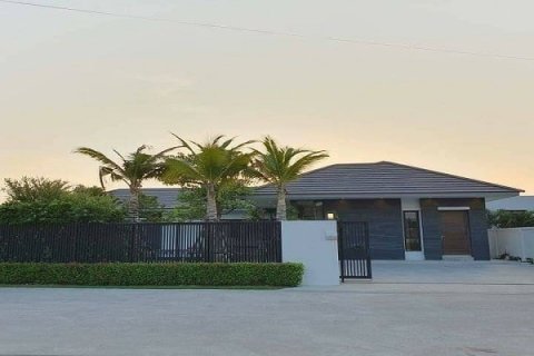 Villa à Hua Hin, Thaïlande 4 chambres № 168499 - photo 20