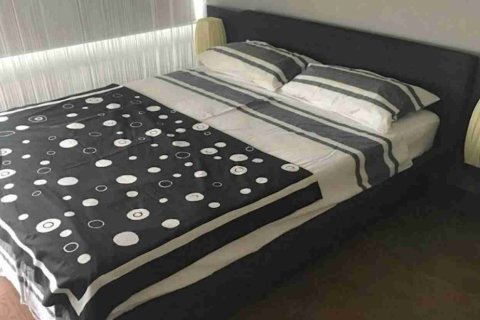 Condo in Thonburi, Bangkok, Thailand, 2 bedrooms № 183502 - photo 7