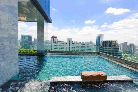 Condo in Thonburi, Bangkok, Thailand, 2 bedrooms № 183502 - photo 2