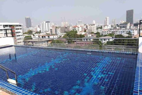 Condo in Bangkok, Thailand, 1 bedroom № 183503 - photo 2