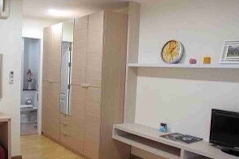 Condo in Bangkok, Thailand, 1 bedroom  № 183508 - photo 5
