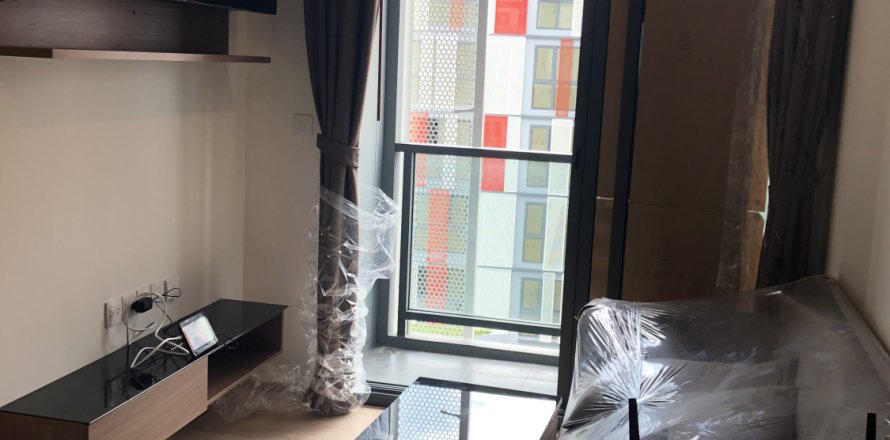 Studio à Watthana, Bangkok, Thaïlande № 161256