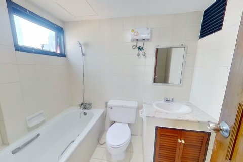 Кондоминиум с 3 спальнями в Ваттхане, Бангкок, Таиланд № 161253 - фото 10