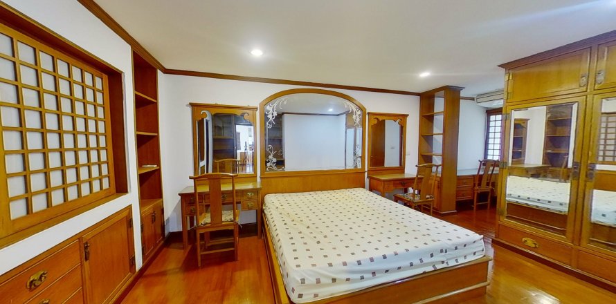 Кондоминиум с 3 спальнями в Ваттхане, Бангкок, Таиланд № 161253