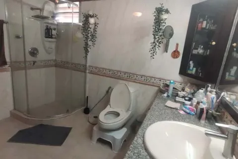 Кондоминиум с 3 спальнями в Ваттхане, Бангкок, Таиланд № 161257 - фото 11