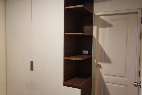 Condo in Phaya Thai, Bangkok, Thailand, 2 bedrooms  № 161255 - photo 1