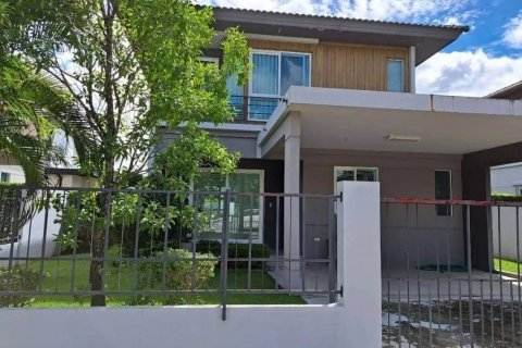 House in San Kamphaeng, Thailand 3 bedrooms № 136950 - photo 2