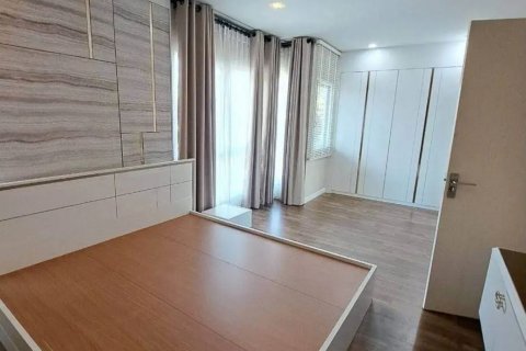 House in San Kamphaeng, Thailand 3 bedrooms № 136950 - photo 5