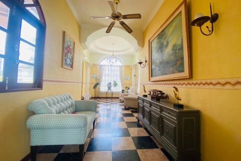 House in Pattaya, Thailand 5 bedrooms № 136953 - photo 14