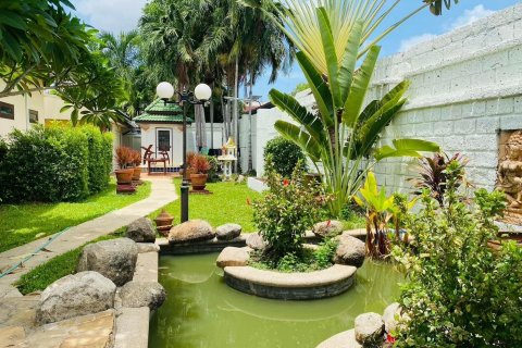 House in Pattaya, Thailand 5 bedrooms № 136953 - photo 29