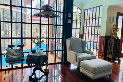 House in Pattaya, Thailand 5 bedrooms № 136953 - photo 23