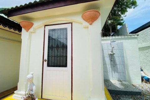 House in Pattaya, Thailand 5 bedrooms № 136953 - photo 26