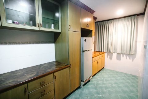 Кондоминиум с 2 спальнями в Клонг Тоэй, Бангкок, Таиланд № 136951 - фото 12