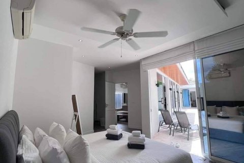 Villa in Phuket, Thailand 3 bedrooms № 149801 - photo 7