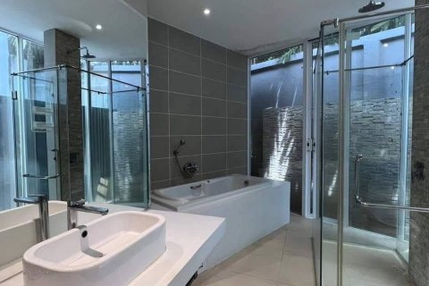 Villa in Phuket, Thailand 3 bedrooms № 149801 - photo 4