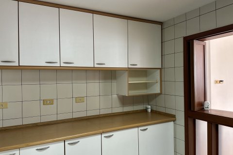 Condo à Pathum Wan, Bangkok, Thaïlande, 4 chambres  № 149806 - photo 12