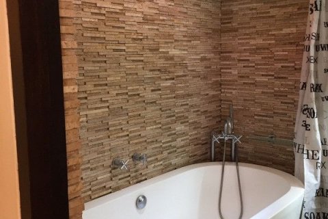 Кондоминиум с 2 спальнями в Ваттхане, Бангкок, Таиланд № 139388 - фото 6