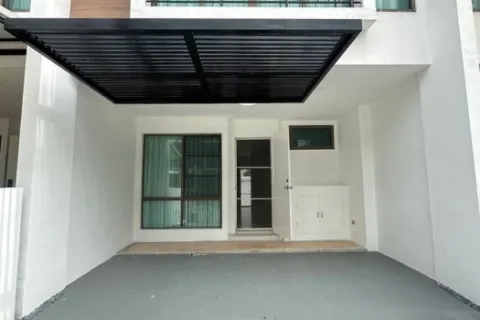 Reihenhaus in Phra Khanong, Bangkok, Thailand 3 Schlafzimmer № 216478 - Foto 2