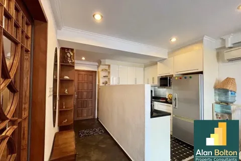 Condominio de 1 dormitorio en Jomtien Beach, Pattaya, Tailandia № 210917 - foto 2
