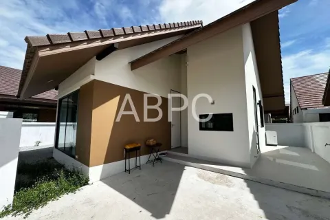 Casa de 2 dormitorios en Pattaya, Tailandia № 210922 - foto 3