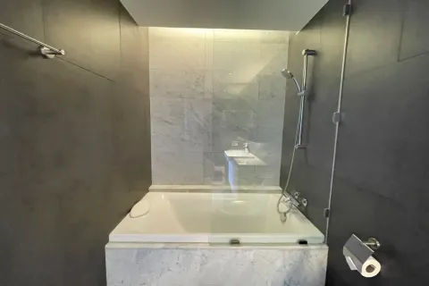 Condo à Watthana, Bangkok, Thaïlande, 2 chambres  № 156680 - photo 10