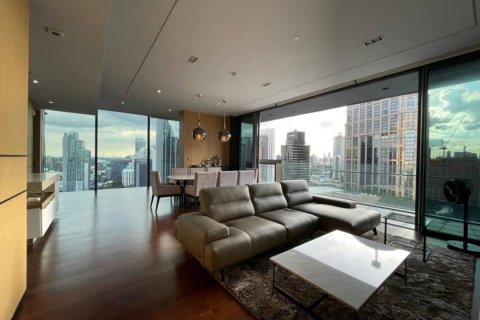 Кондоминиум с 3 спальнями в Ваттхане, Бангкок, Таиланд № 133964 - фото 4