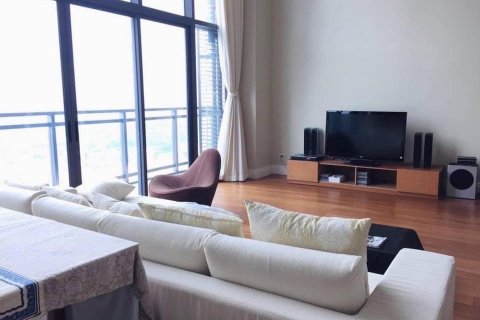 Condo à Khlong Toei, Bangkok, Thaïlande, 3 chambres  № 133963 - photo 1