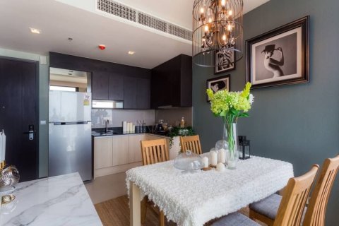 Condo à Watthana, Bangkok, Thaïlande, 2 chambres  № 167907 - photo 16