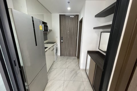 Кондоминиум с 2 спальнями в Хуай Кванге, Бангкок, Таиланд № 137790 - фото 25