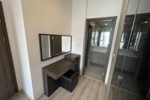 Кондоминиум с 2 спальнями в Хуай Кванге, Бангкок, Таиланд № 137790 - фото 8