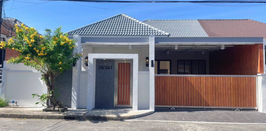 Villa in Pattaya, Thailand 3 bedrooms № 159880