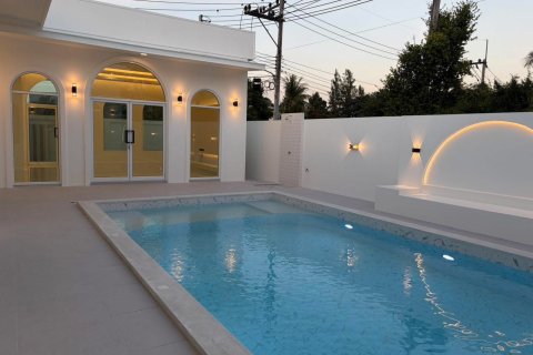 Вилла в Паттайе, Таиланд с 5 спальнями  № 159885