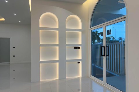 Villa à Pattaya, Thaïlande 5 chambres № 159885 - photo 6