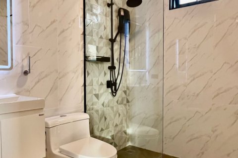 Villa à Pattaya, Thaïlande 4 chambres № 159883 - photo 14