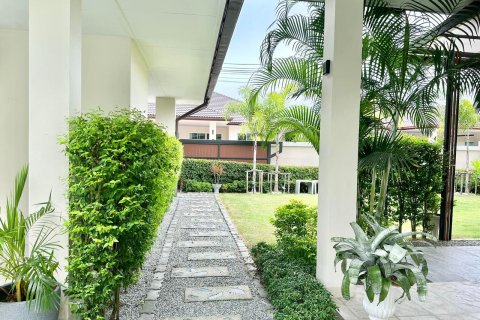 Вилла в Паттайе, Таиланд с 6 спальнями  № 159879 - фото 12