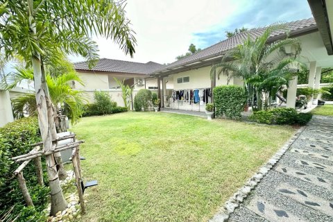 Вилла в Паттайе, Таиланд с 6 спальнями  № 159879 - фото 10