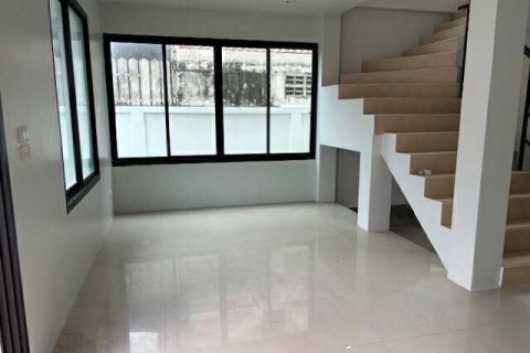 Townhouse in Kathu, Thailand 3 bedrooms № 145182 - photo 3