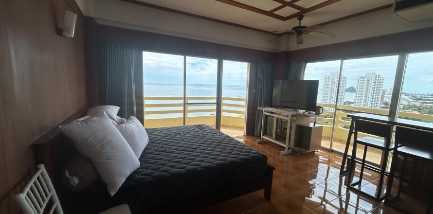 Кондоминиум с 2 спальнями в Хуа Хине, Таиланд № 145185