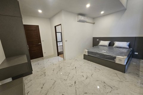 Villa in Ko Samui, Thailand 3 bedrooms № 145186 - photo 27