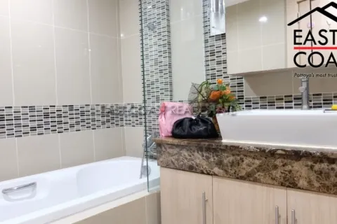Estudio en el condominio en Pattaya, Tailandia № 213728 - foto 17