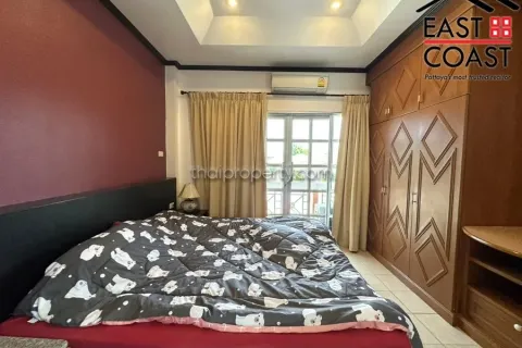 Casa de 5 dormitorios en Jomtien Beach, Pattaya, Tailandia № 213726 - foto 24