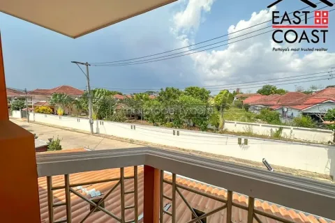 Casa de 5 dormitorios en Jomtien Beach, Pattaya, Tailandia № 213726 - foto 26