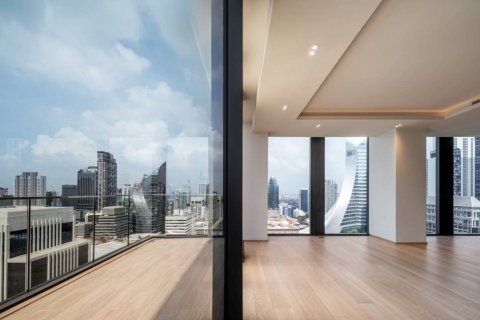 Penthouse in Bangkok, Thailand 3 bedrooms № 180870 - photo 2