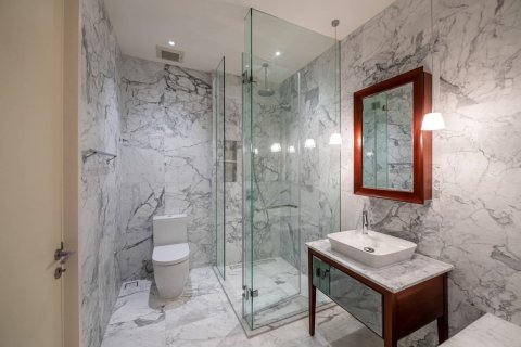 Condo in Bangkok, Thailand, 1 bedroom № 180872 - photo 17