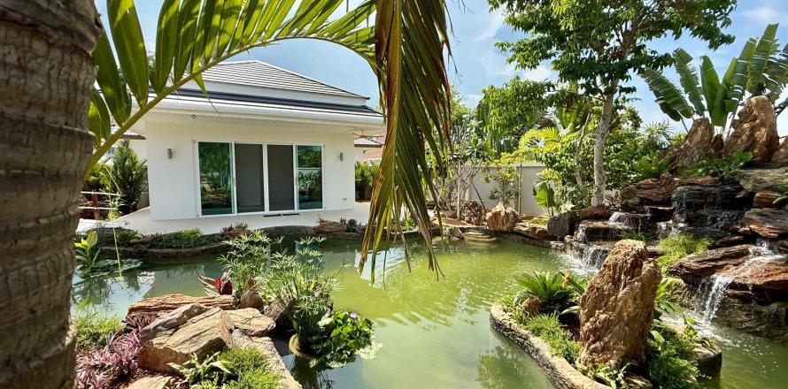 Villa in Hua Hin, Thailand 4 Schlafzimmer № 222589