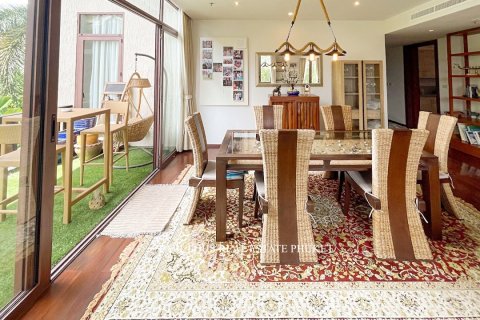 Villa in Ko Kaeo, Thailand 3 bedrooms № 179656 - photo 2