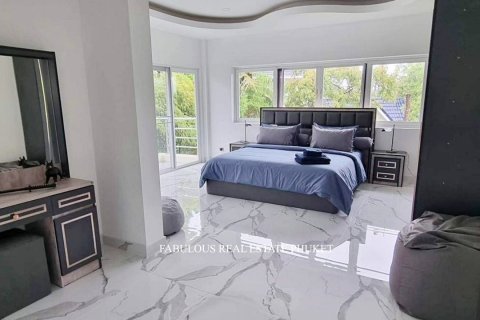 Villa in Rawai, Thailand 3 bedrooms № 179651 - photo 6