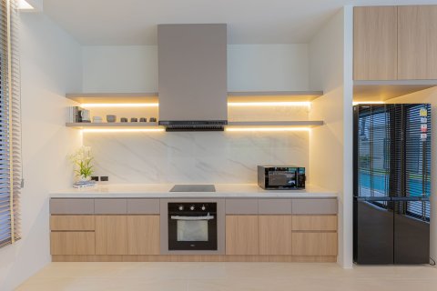 Villa in Phuket, Thailand 3 bedrooms № 167863 - photo 22