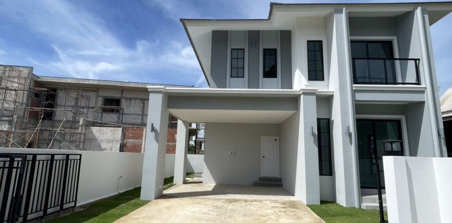 Maison à Chiang Mai, Thaïlande 4 chambres № 167861